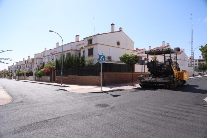 Obras en la vía pública en el Distrito de Churriana