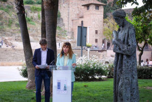 Poemas y flores para la inauguración de las Jornadas Ibn Gabirol en Málaga